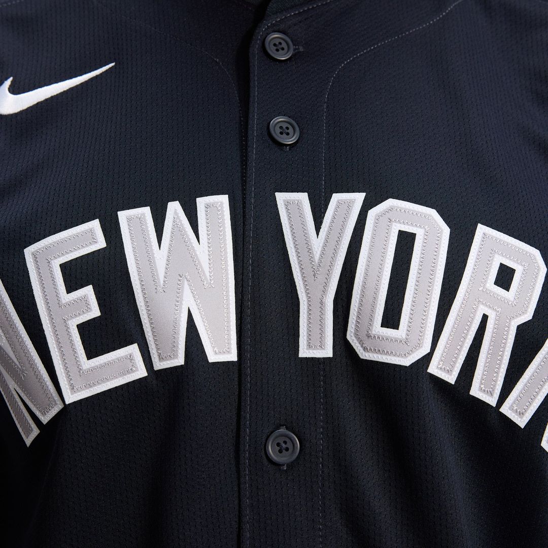 Men's New York Yankees Aaron Judge Gray Road Player Jersey