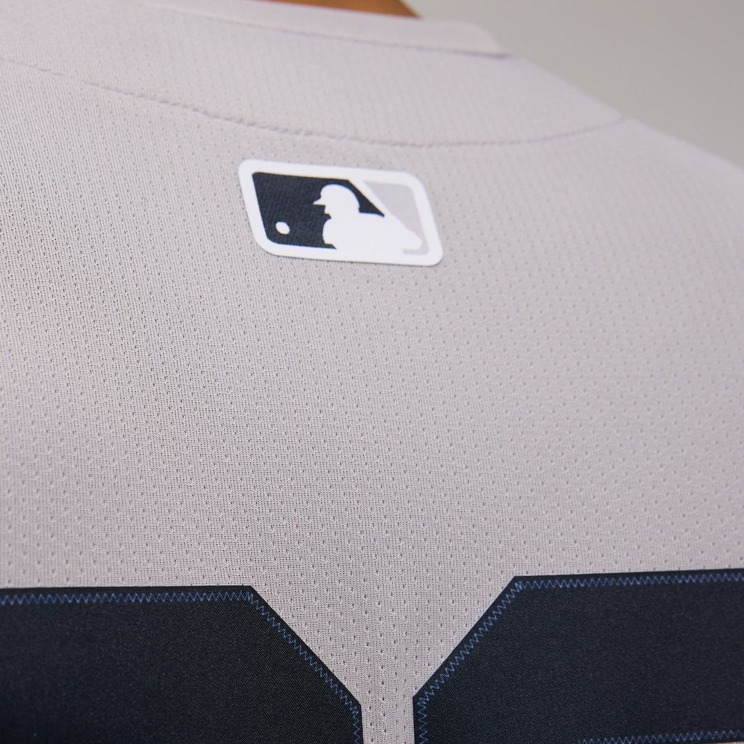 Men's New York Yankees Aaron Judge Gray Road Player Jersey