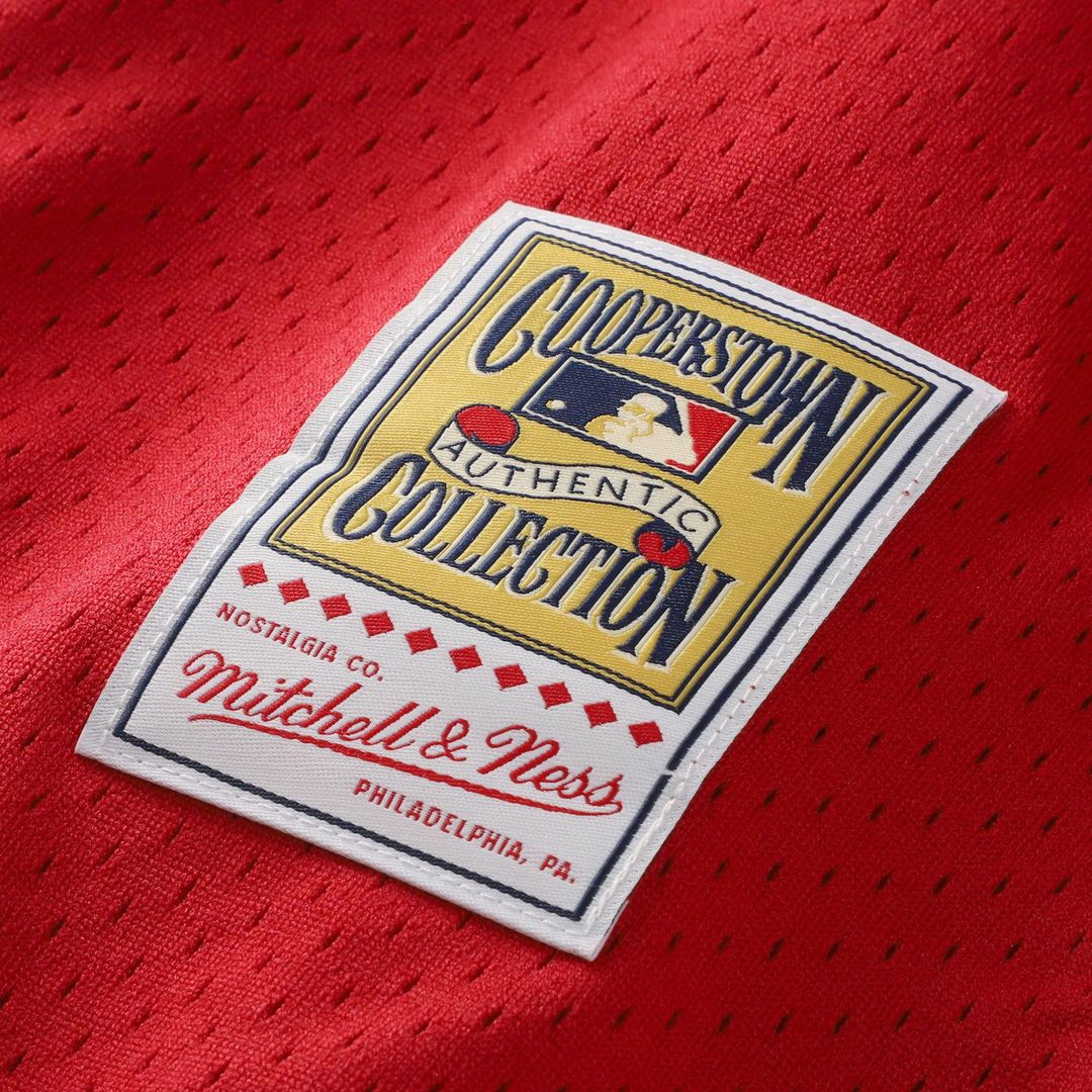 Men's Cincinnati Reds Barry Larkin Red Throwback Mesh Batting Practice Jersey
