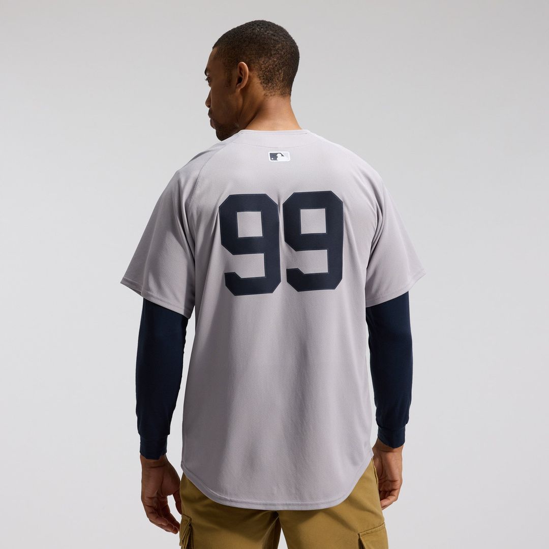 Men's New York Yankees Aaron Judge Gray Road Player Jersey